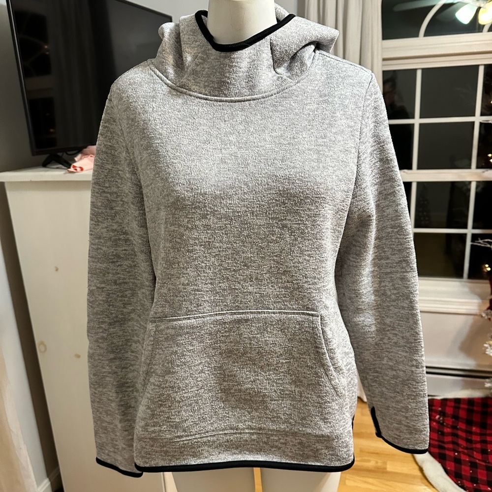 Women’s Danskin Now hooded sweatshirt.